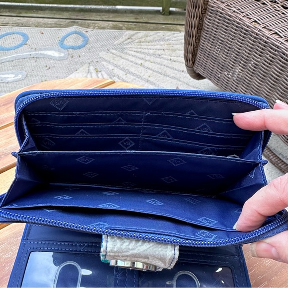 Vera Bradley RFID Turnlock Wallet in Santiago Print, Large Quilted Cotton - Picture 5 of 6